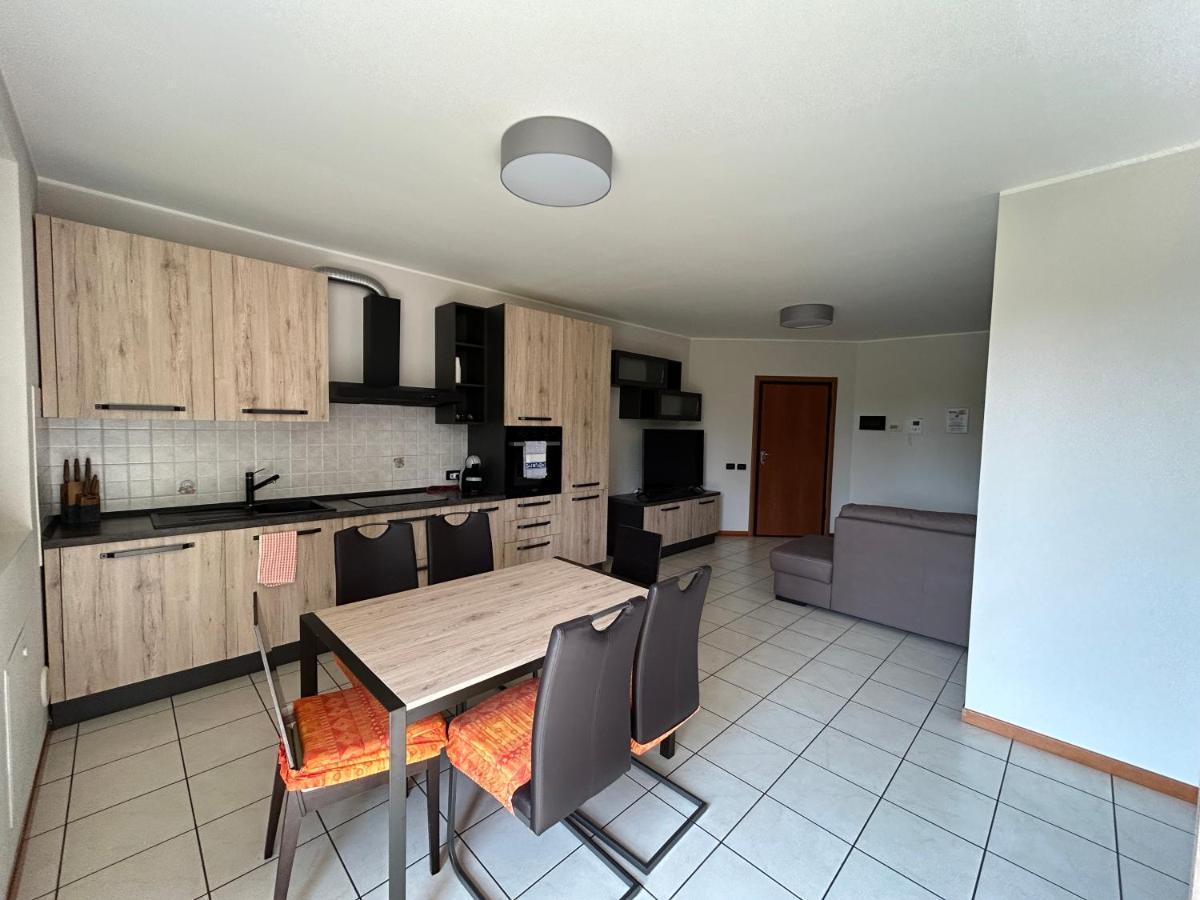 Appartamento Mimosa - Immobili E Soluzioni Rent Брембате Экстерьер фото